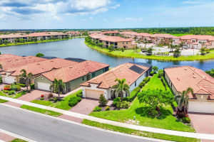 10061 COZY GROVE DRIVE, VENICE, FL 34293 - MLS#MFRN6139369
