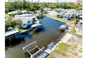 156 SERPENTINE DRIVE, VENICE, FL 34285 Sold 10/06/25