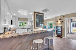 16 OAKWOOD DRIVE, ENGLEWOOD, FL 34223 - MLS#MFRN6139404