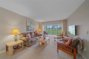 437 Cerromar Ln #414, VENICE