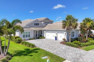 8245 GRANDE SHORES DRIVE, SARASOTA, FL 34240 - MLS#MFRN6139475