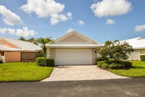 745 HARRINGTON LAKE DRIVE, VENICE, FL 34293 - MLS#MFRN6139551