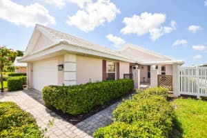 745 HARRINGTON LAKE DRIVE, VENICE, FL 34293 - MLS#MFRN6139551
