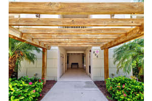800 SAN LINO CIRCLE, VENICE, FL 34292 Sold 08/29/25