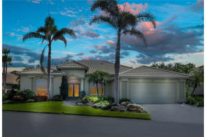 937 Chickadee Dr, VENICE
