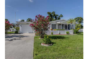 732 LAUREL AVENUE, VENICE, FL 34285 Sold 07/24/25