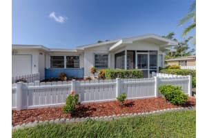 732 LAUREL AVENUE, VENICE, FL 34285 Sold 07/24/25