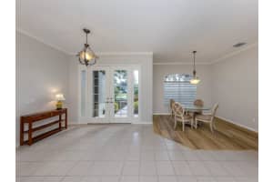 129 WAYFOREST DRIVE, VENICE, FL 34292 - MLS#MFRN6139662