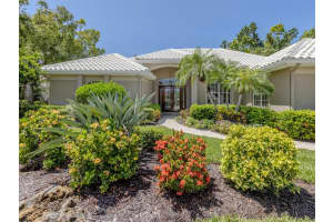 395 AUTUMN CHASE DRIVE, VENICE, FL 34292 - MLS#MFRN6139669