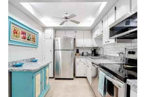 618 BIRD BAY DRIVE, VENICE, FL 34285 - MLS#MFRN6139696