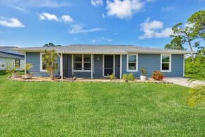 825 Calvert Ave Nw, PORT CHARLOTTE