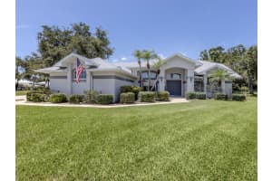 2226 E Village Cir, VENICE