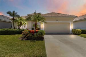 696 Misty Pine Dr, VENICE