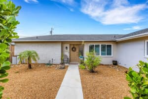 1301 Lakeside Dr, VENICE