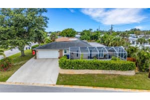 1301 LAKESIDE DRIVE, VENICE, FL 34293 - MLS#MFRN6139843