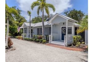 726 EAGLE POINT DRIVE, VENICE, FL 34285 - MLS#MFRN6139850