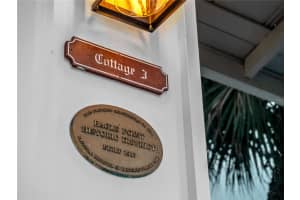 713 EAGLE POINT DRIVE, VENICE, FL 34285 - MLS#MFRN6139855