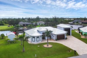15704 LAKELAND CIRCLE, PORT CHARLOTTE, FL 33981 - MLS#MFRN6139856