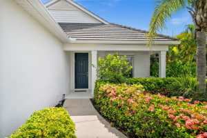 11621 MARATHON CIRCLE, VENICE, FL 34293 - MLS#MFRN6139871