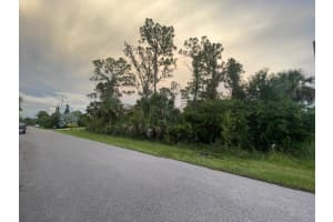 VALKARIA AVE, NORTH PORT, FL 34286 - MLS#MFRN6139946