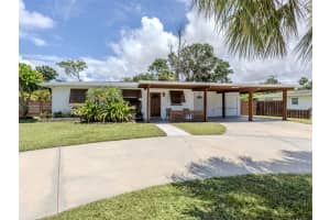 837 LAUREL AVENUE, VENICE, FL 34285 Sold 08/29/25