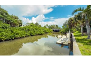 1650 PINE TREE LANE, SARASOTA, FL 34236 - MLS#MFRN6139962