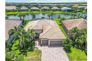 13431 CALIMENTO STREET, VENICE, FL 34293 - MLS#MFRN6139967