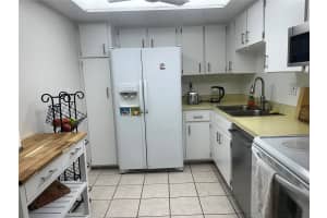 612 BIRD BAY DRIVE, VENICE, FL 34285 - MLS#MFRN6140014