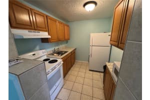 104 BASE AVENUE, VENICE, FL 34285 - MLS#MFRN6140036