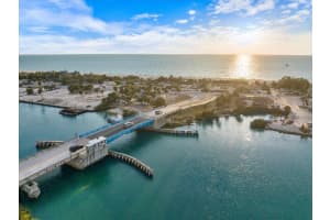 100 CIRCUIT ROAD, NOKOMIS, FL 34275 - MLS#MFRN6140037