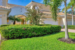 1802 Triano Cir #1802, VENICE