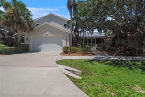 304 TORTUGA DRIVE, NOKOMIS, FL 34275 - MLS#MFRN6140043