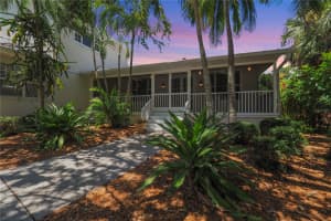 304 TORTUGA DRIVE, NOKOMIS, FL 34275 - MLS#MFRN6140043