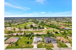 438 ROTONDA CIRCLE, ROTONDA WEST, FL 33947 Sold 10/15/25