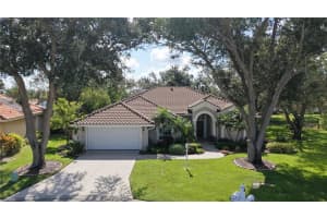 1212 Whitney Dr, VENICE