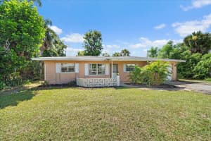 345 VENICE BOULEVARD, VENICE, FL 34293 - MLS#MFRN6140064