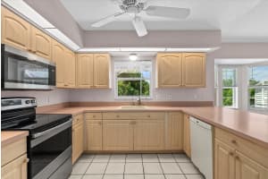 715 LEHIGH ROAD, VENICE, FL 34293 - MLS#MFRN6140098