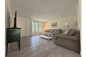 4876 GREENLEAF ROAD, SARASOTA, FL 34233 - MLS#MFRN6140124