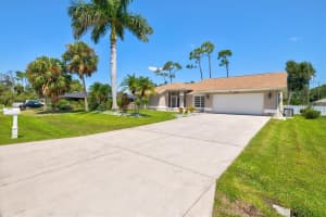 20330 EMERALD AVENUE, PORT CHARLOTTE, FL 33952 - MLS#MFRN6140143