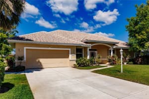 2209 Sonoma Dr E, NOKOMIS