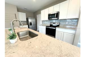 8446 HARDY BAY LOOP, WESLEY CHAPEL, FL 33545 - MLS#MFRN6140195