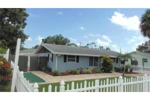 545 Bluebell Rd, VENICE