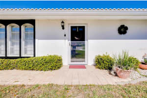 521 CIRCLEWOOD DRIVE, VENICE, FL 34293 - MLS#MFRN6140211