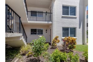250 SANTA MARIA STREET, VENICE, FL 34285 - MLS#MFRN6140236