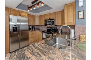 422 PINEVIEW DRIVE, VENICE, FL 34293 - MLS#MFRN6140328