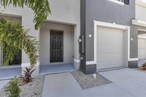 8525 MILESTONE DRIVE, SARASOTA, FL 34238 - MLS#MFRN6140344