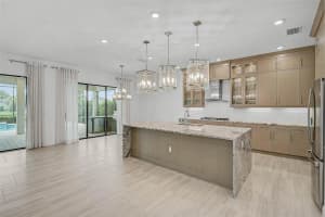 5058 SURFSIDE CIRCLE, LAKEWOOD RANCH, FL 34211 - MLS#MFRN6140351