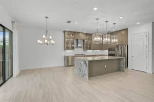 5058 SURFSIDE CIRCLE, LAKEWOOD RANCH, FL 34211 - MLS#MFRN6140351