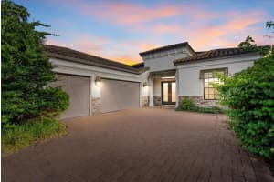 5341 Greenbrook Dr, SARASOTA