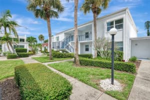 725 CAPRI ISLES BOULEVARD, VENICE, FL 34292 - MLS#MFRN6140372